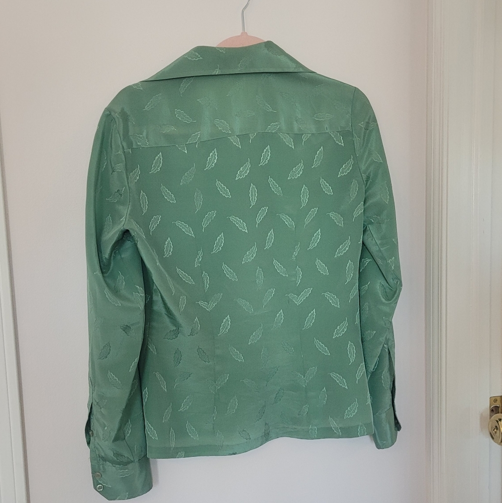 Green leaf print button down - Picture 5 of 5